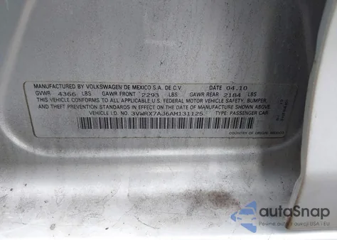 2010 Volkswagen Jetta Limited Edition z USA, uszkodzony, nr VIN 3VWRX7AJ6AM131125